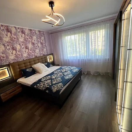 Big For Four 아파트 *