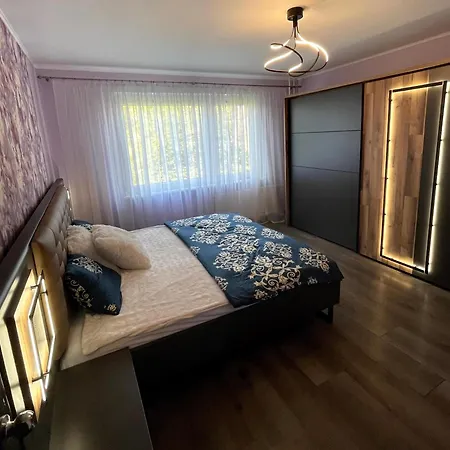 아파트 Big For Four